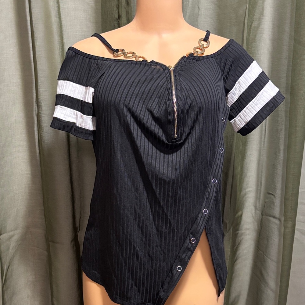 Black and White Chain Detail Women's Top